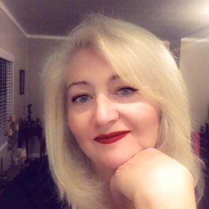 Meet your Posher, Lynda